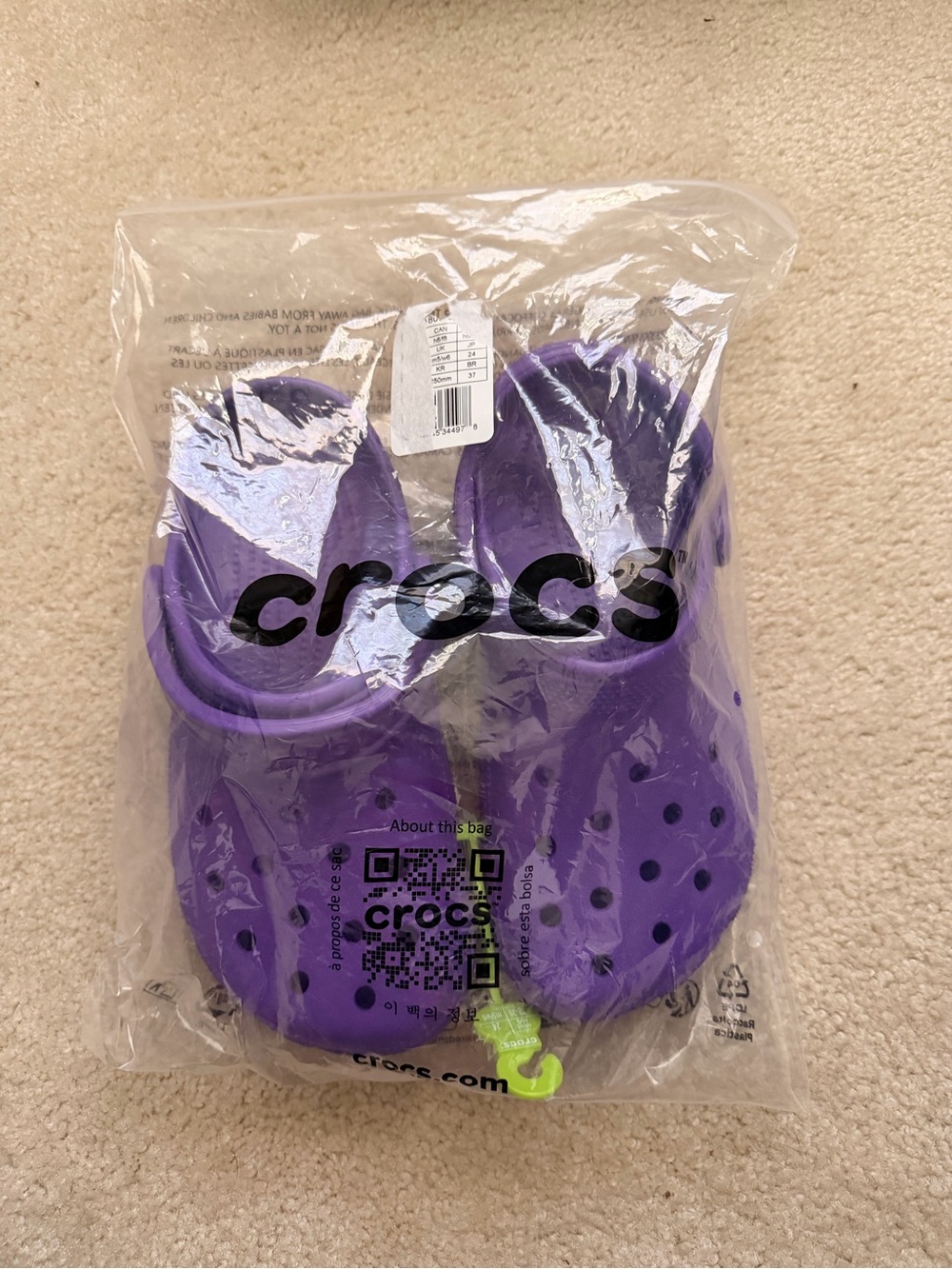 NWT Crocs Classic Clogs Neon Purple Women’s Size 8 - Picture 4 of 5